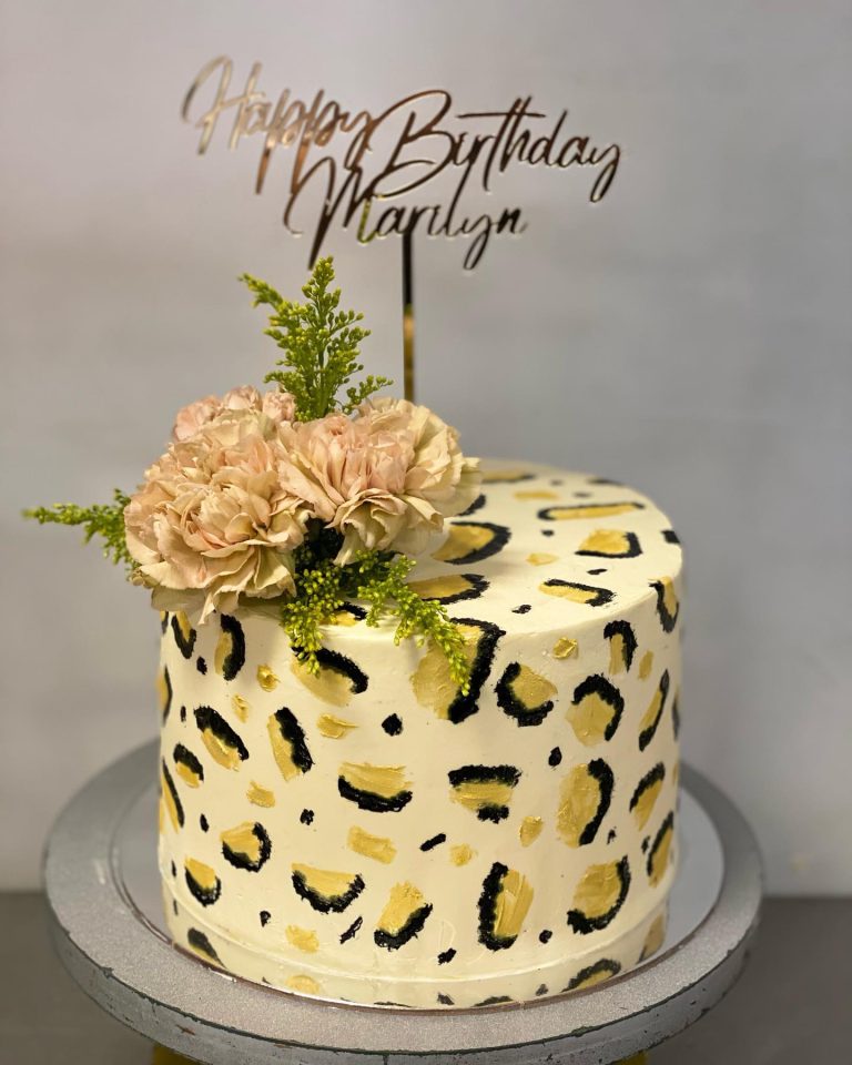 Customise Cake for all occasions
 #cakesofinstagram #foryou #foryoupage #cake #…