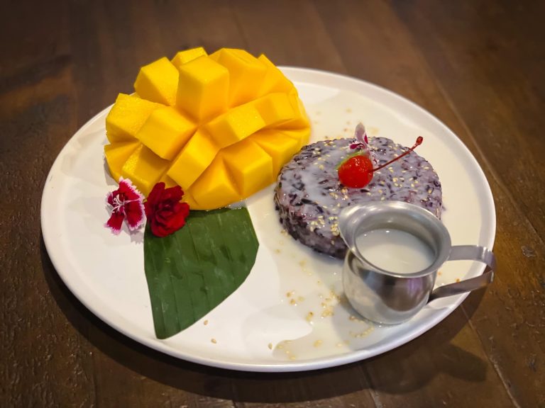 @runya summer special 。。。 Mango & sticky rice.
 www.arunya.com.au